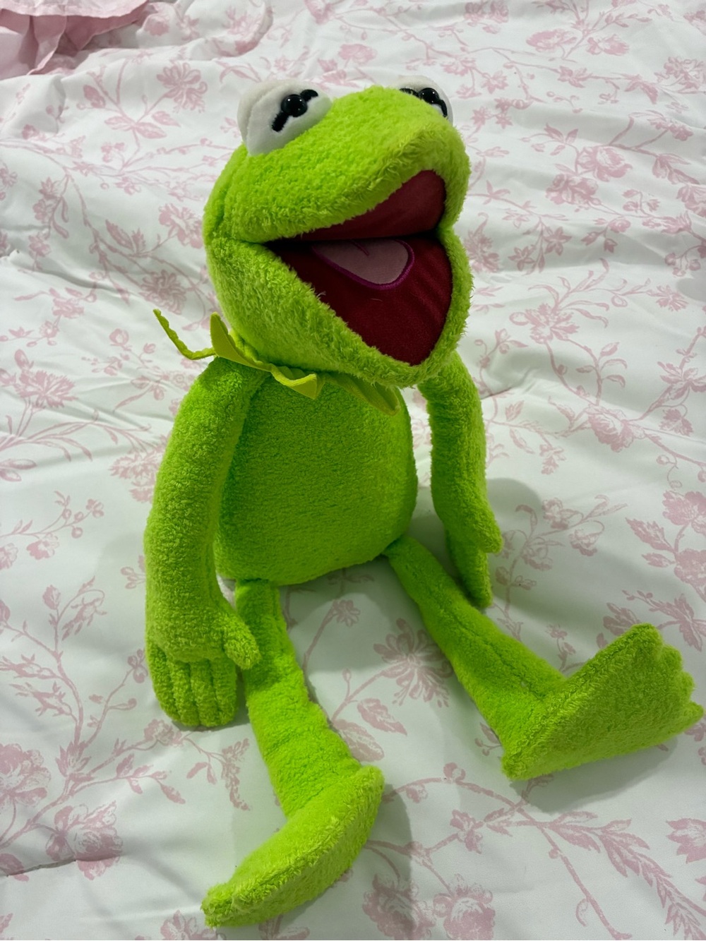 Scentsy Plush Frog Stuffed Animal - Bright Green with Red Mouth